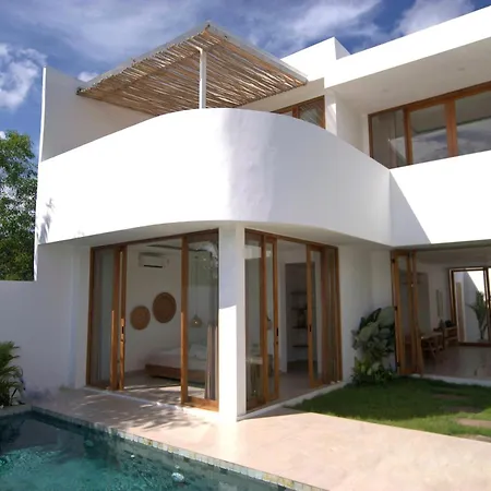 Stylish New Villa Close To The Beach